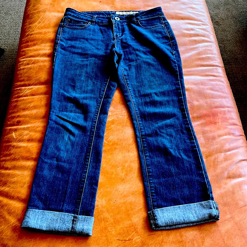 Waist measurement is 36” x 35” long. Inseam 8”